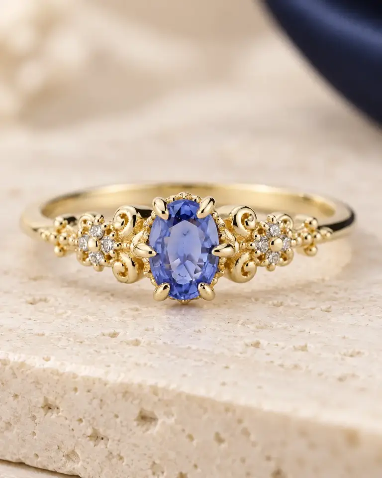 NUA Violette Mavi Oval Çiçek Yüzük